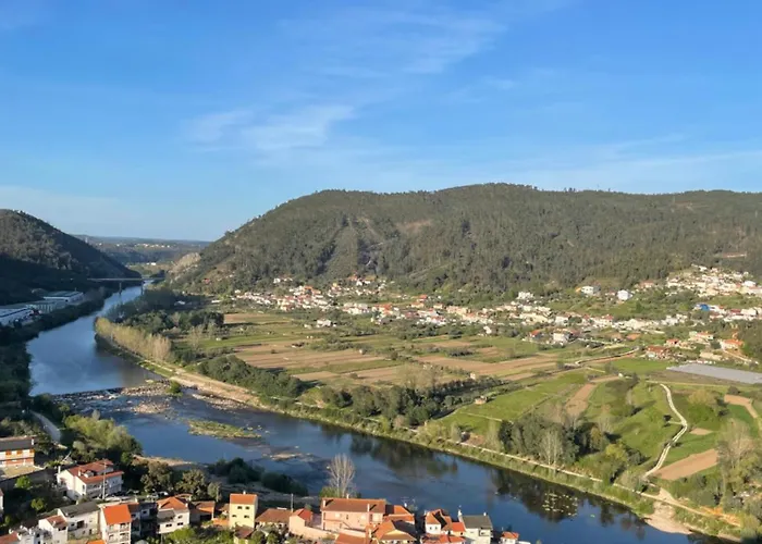 Мини-отель Jasmine Sao Pedro de Alva