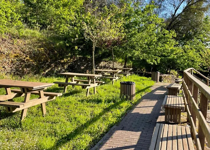 Мини-отель Jasmine Sao Pedro de Alva