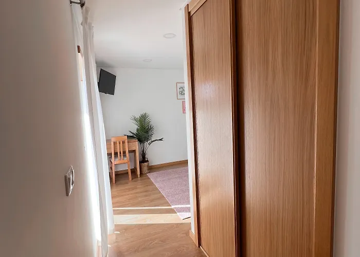 Мини-отель Jasmine Sao Pedro de Alva